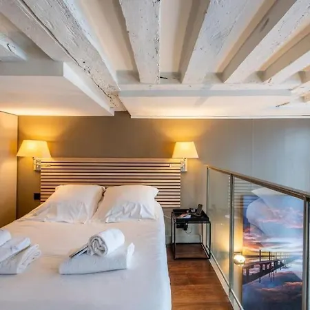 Appartement 1er - Magnifique Duplex Paris